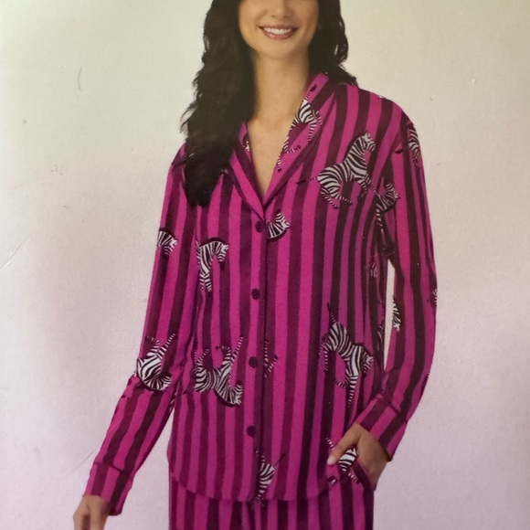 Room Service Other - Room Service Women’s Shawl Collar Pajama Set Size L Pink